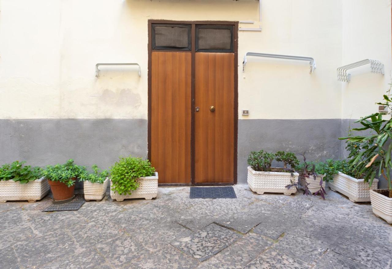 Alfred House - Casa Donna Assunta Lägenhet Neapel Exteriör bild