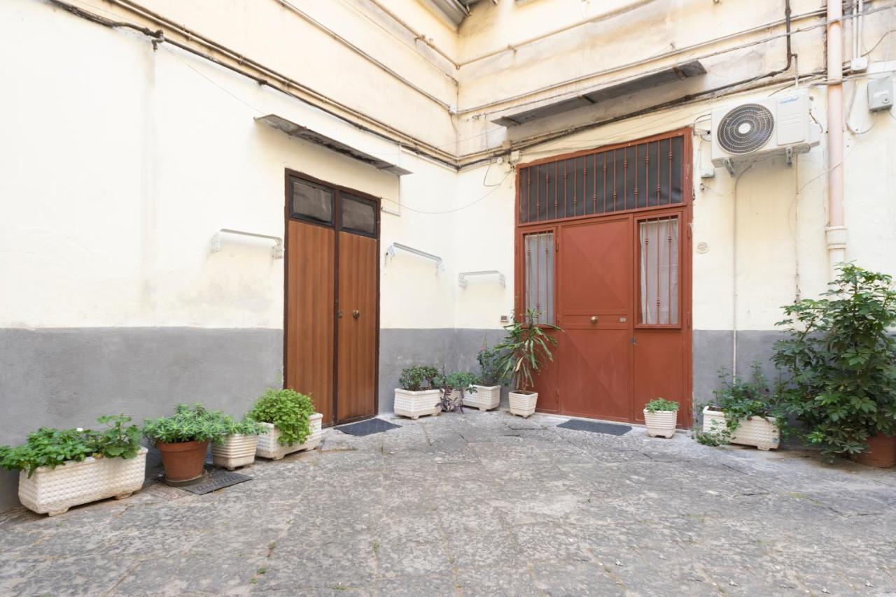 Alfred House - Casa Donna Assunta Lägenhet Neapel Exteriör bild